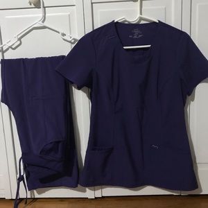 Cherokee infinity scrub set